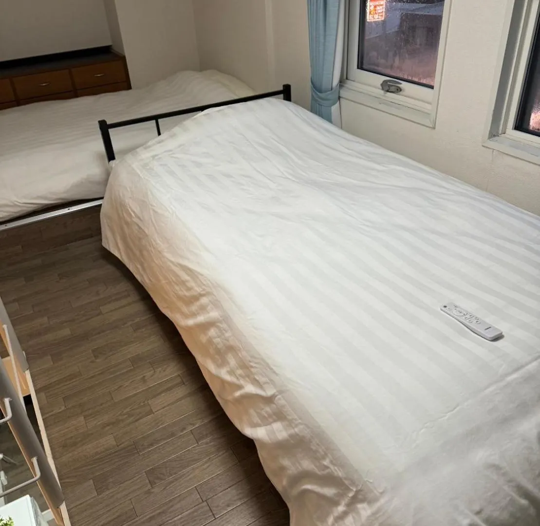 Apartment Ams Hiragishi: Bright Room Near Hiragishi Station & Sapporo Dome Japan