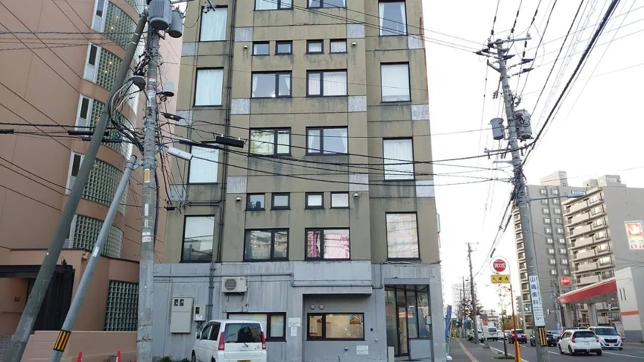 Ams Hiragishi: Bright Room Near Hiragishi Station & Sapporo Dome 0*,