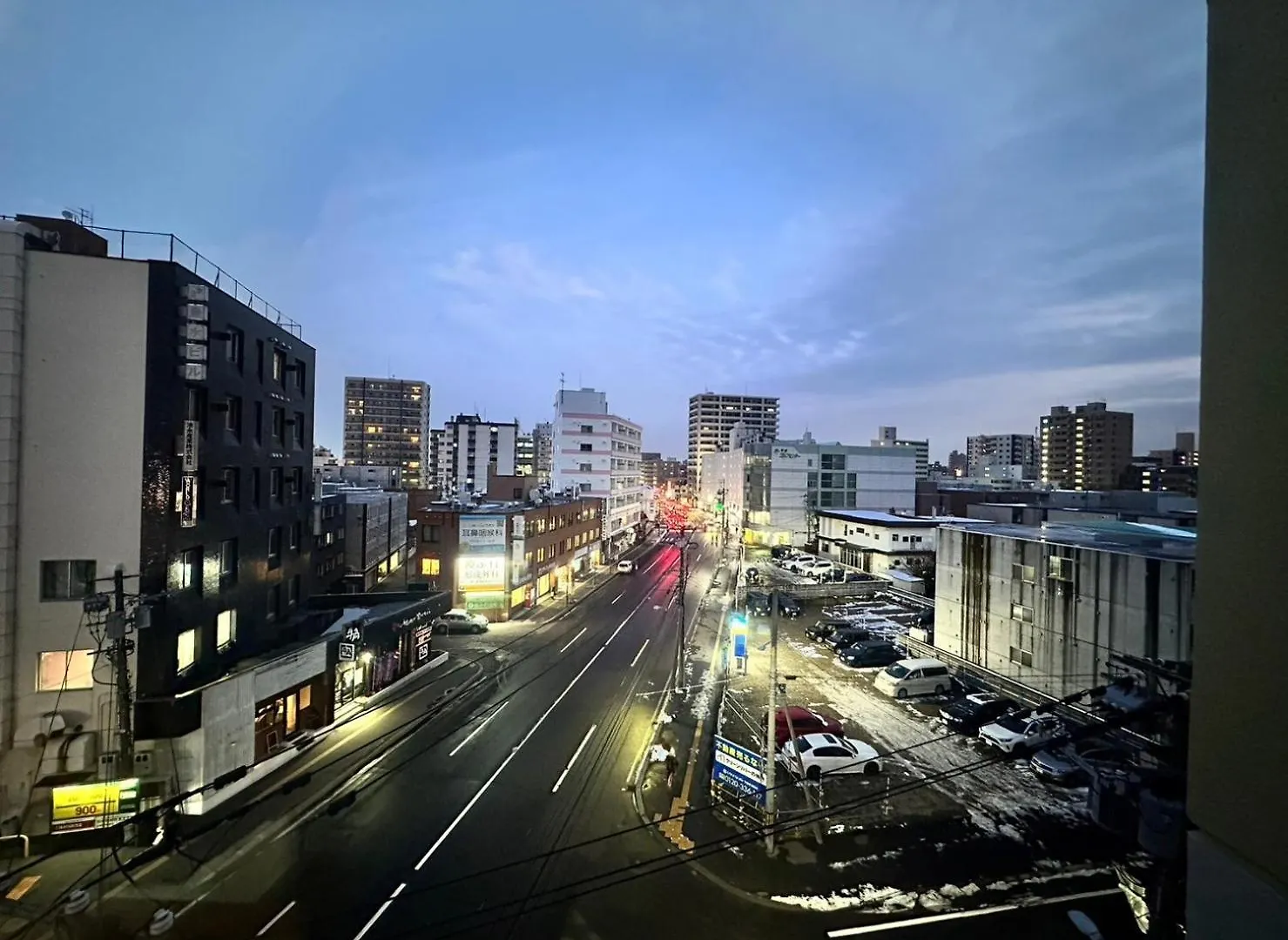 Ams Hiragishi: Bright Room Near Hiragishi Station & Sapporo Dome 0*,