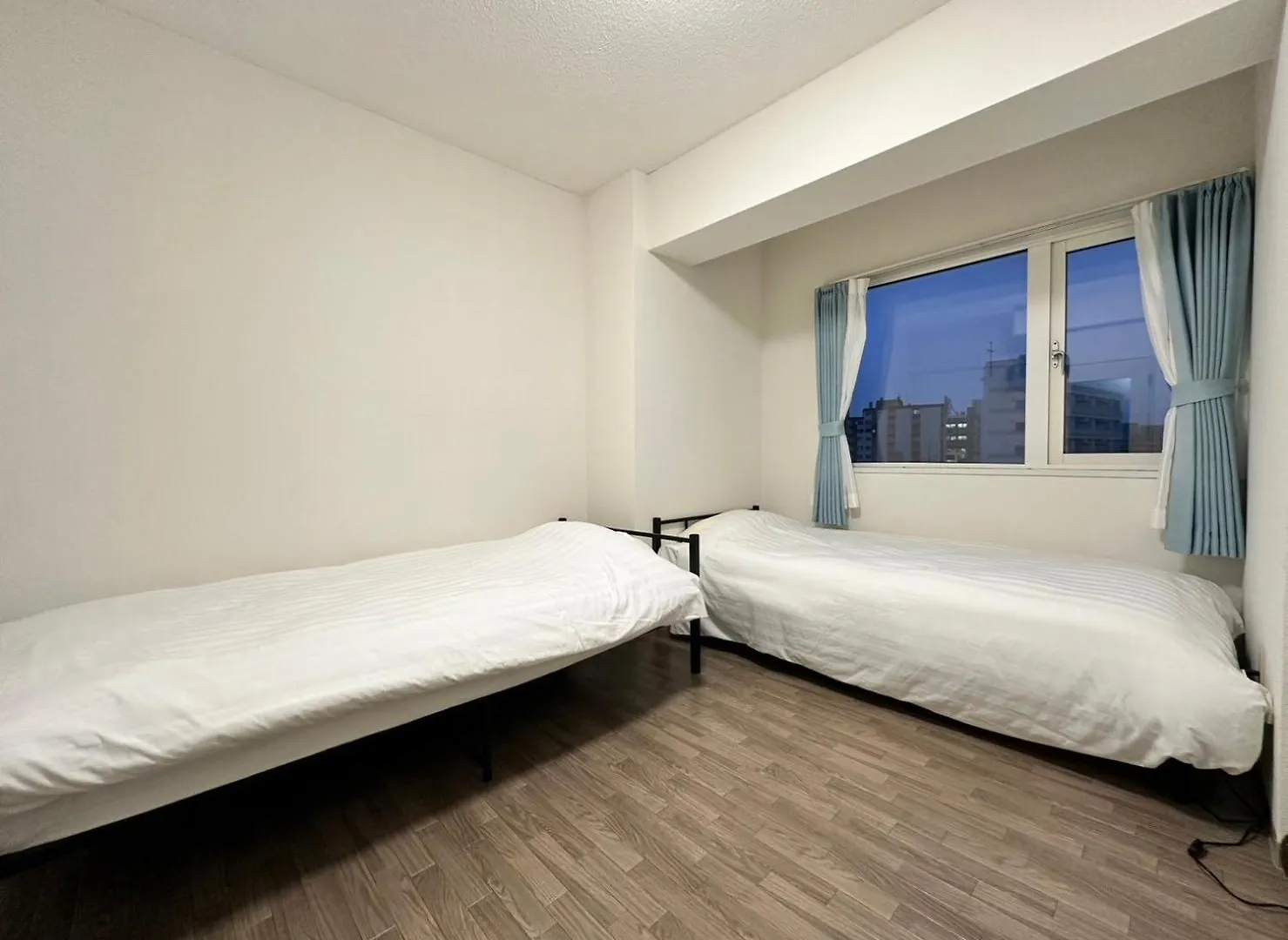Ams Hiragishi: Bright Room Near Hiragishi Station & Sapporo Dome